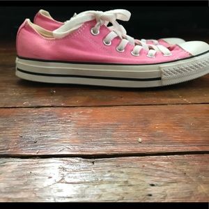 NWOB Pink Chucks/Converse size 8.5